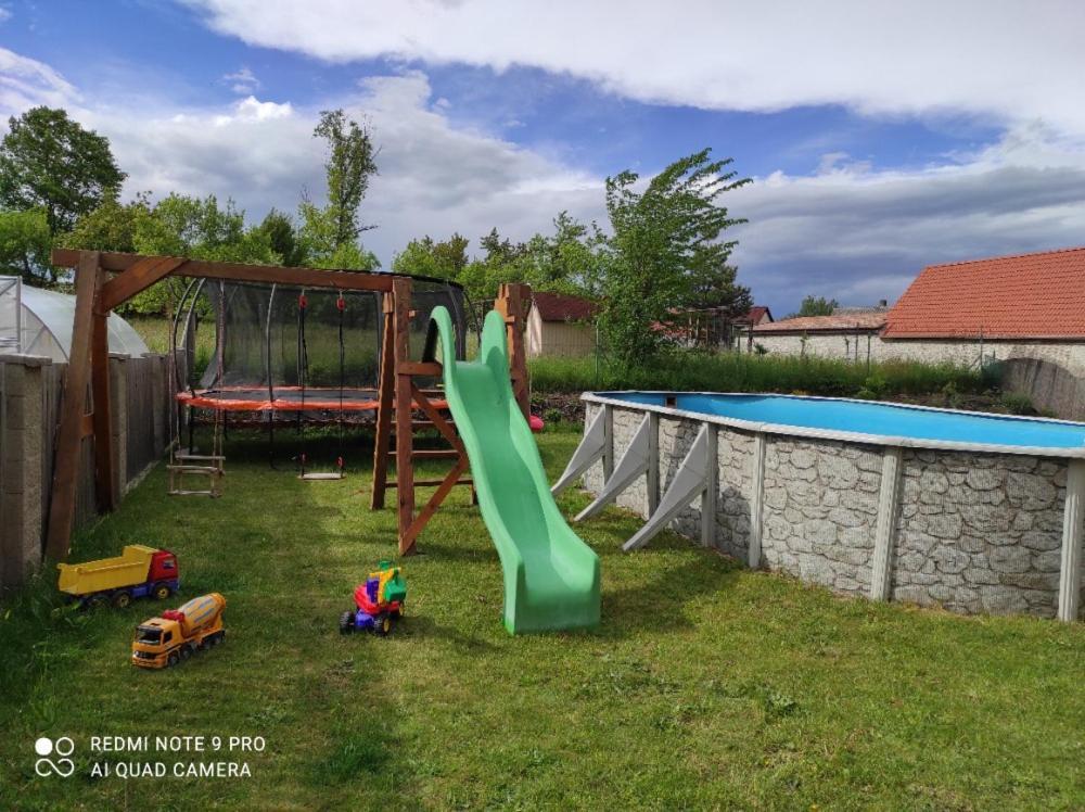 Apartman Pod Sribrnou Horou Lhenice Buitenkant foto